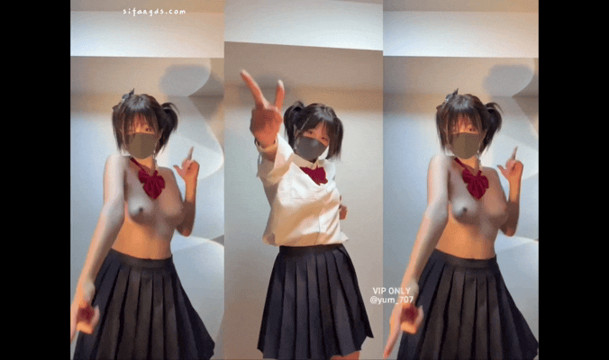 福利姬玉米Yum_707对比反差裸舞7分钟，25年1月新年福利 [2.26G/1V]-3.gif