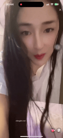 抖音颜值主播各显神通 擦边闪现走光 一周精选合集[4G]-6.gif