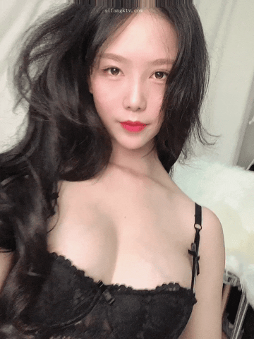抖娘利世 自拍福利vlog 超级透视衣料 露奶晕露唇视频福利合集[6.98G/241V+239P/夸克]-7.gif