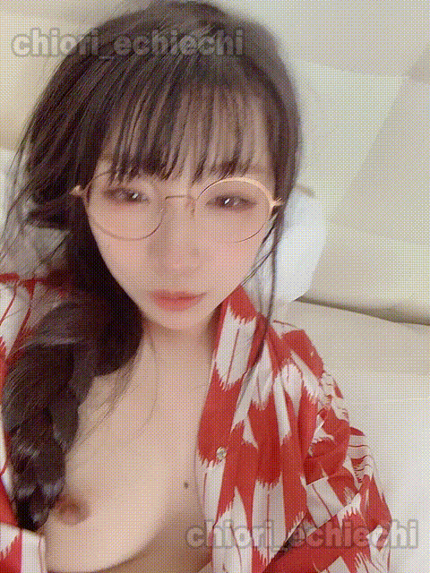 [chiori_echiechi]高颜值妹子口交爆炒合集[29V/12G]-1.gif
