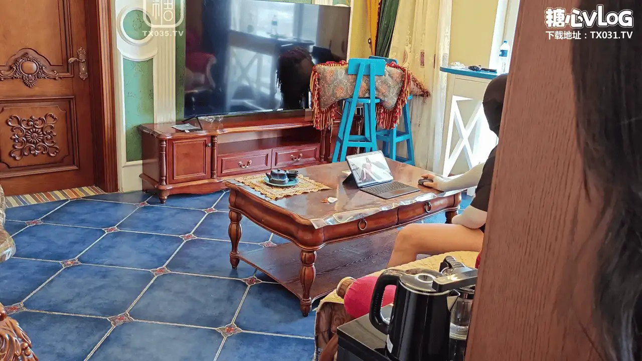 094630yqfrrrmr8zqr9gj9.gif